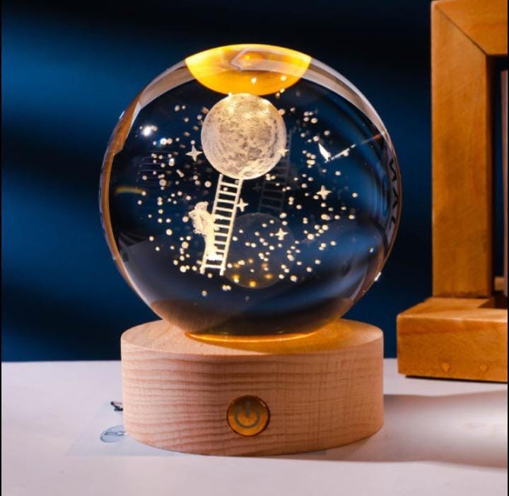 Leader to the moon Lamp